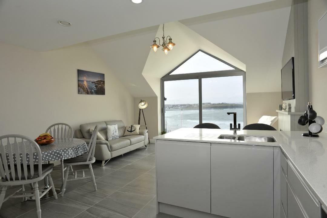 Apartment 10, South Pier, 13-14 Kerr Street, Portrush Dış mekan fotoğraf
