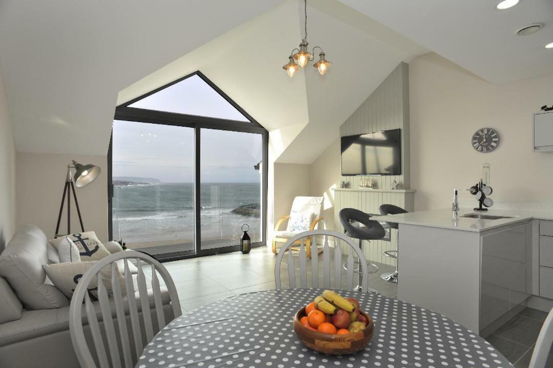 Apartment 10, South Pier, 13-14 Kerr Street, Portrush Dış mekan fotoğraf